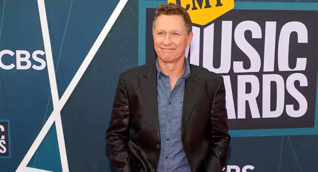 Country star Craig Morgan re-enlisted in the Army Reserve at the age of 59